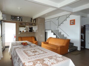 House, 3 Bedrooms | In-room dining - Casa Pé na Areia - 84 (Florianópolis)