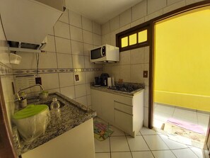 Maison, 4 chambres | Cuisine privée | Réfrigérateur, micro-ondes, four, plaque de cuisson