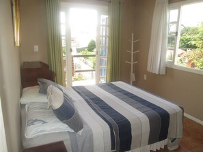 Casa, 3 quartos | Wi-Fi de cortesia, roupa de cama