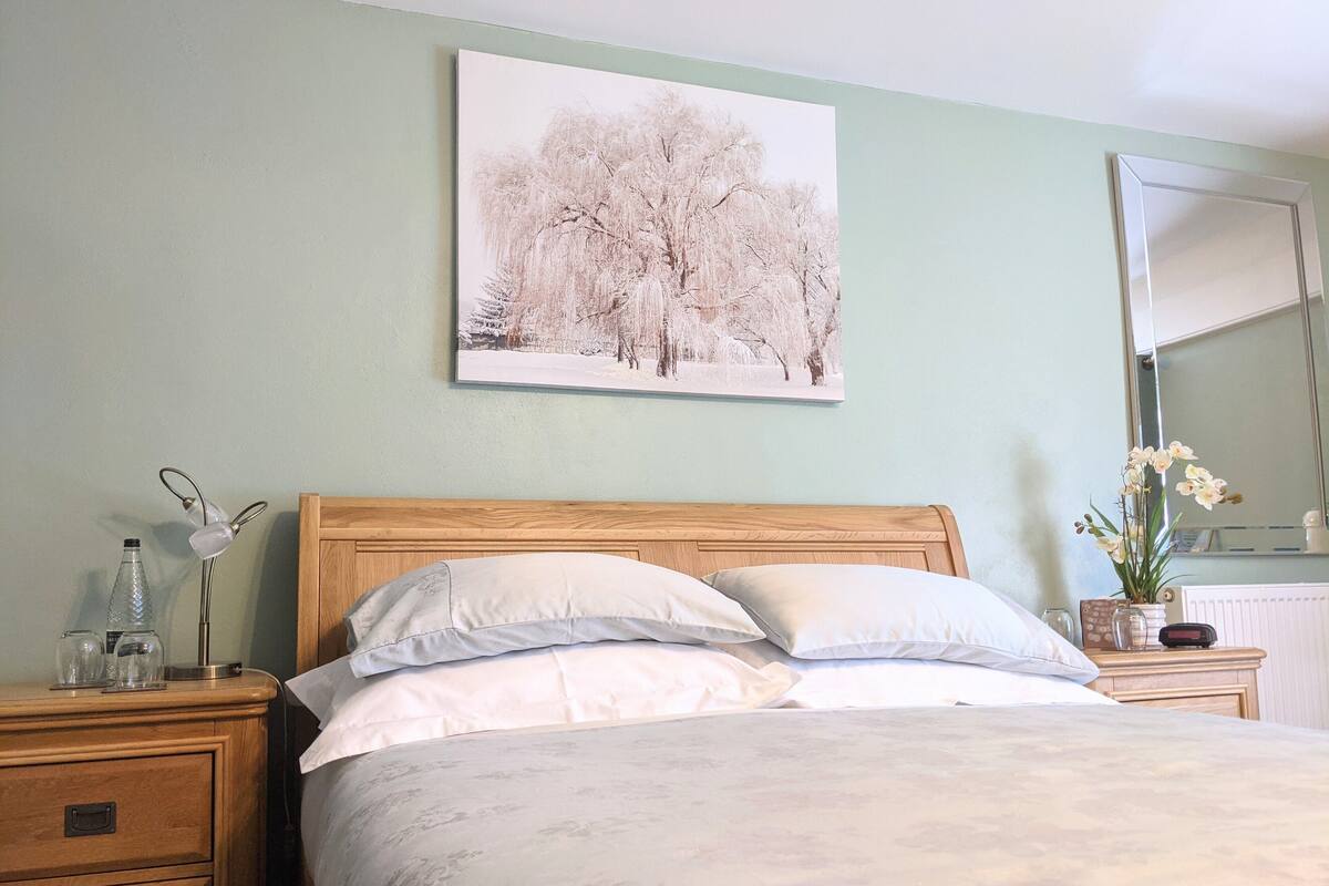 Deluxe Double Room, Ensuite, Garden View