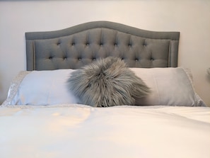 Deluxe Double Room, Ensuite, Garden View