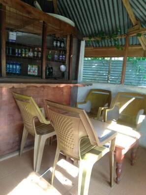 Tägliches inbegriffenes kontinentales Frühstück