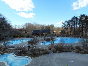 Indoor pool, outdoor pool - 1,000 Acre Resort Horseback Riding 60 Acre Lake; Pools, whirlpool, games room (Gordonsville)