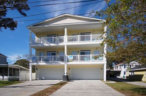 Exterior - Lovely home w/private pool, game room, wet bar, covered porches, sun deck, walk to beach (North Myrtle Beach)