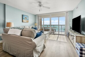 Flat-screen TV, DVD player, stereo