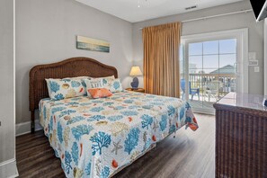 8 bedrooms, iron/ironing board, WiFi, bed sheets