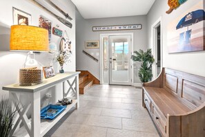 المنشأة من الداخل