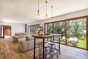 Deluxe Villa, Accessible, Private Bathroom | Room amenity - Alpujarra Arena (Soportujar)