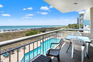 Outdoor dining - Perfect home base for your North Myrtle Beach vacation. (North Myrtle Beach)