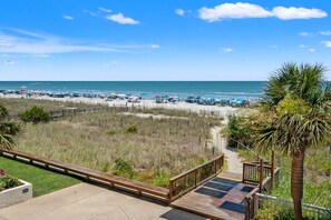 On the beach - Perfect home base for your North Myrtle Beach vacation. (North Myrtle Beach)