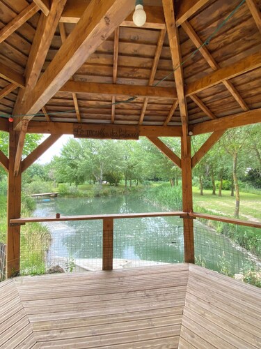 Chalet du Moulin des fontaines near the Pont du Gard
