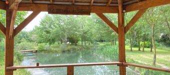 Chalet du Moulin des fontaines near the Pont du Gard