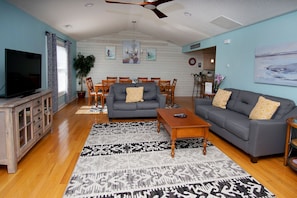 TV, DVD player, books, stereo