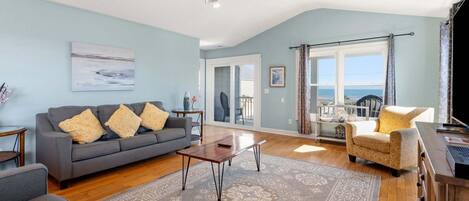 Télévision, lecteur de DVD, livres, chaßne hi-fi