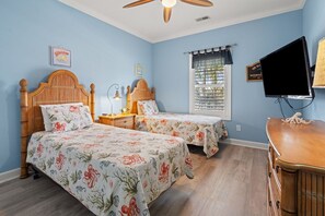 4 chambres, fer et planche à repasser, Internet gratuit, draps fournis