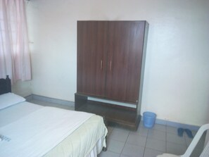 Desk, bed sheets - Gempark Grand Hotel (Thika)