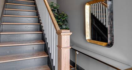 Upouusi, upea studio lähellä kaikkea!