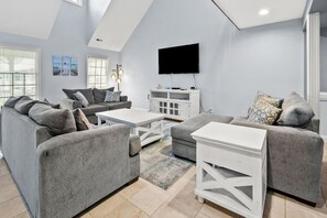 LCD-Fernseher, DVD-Player