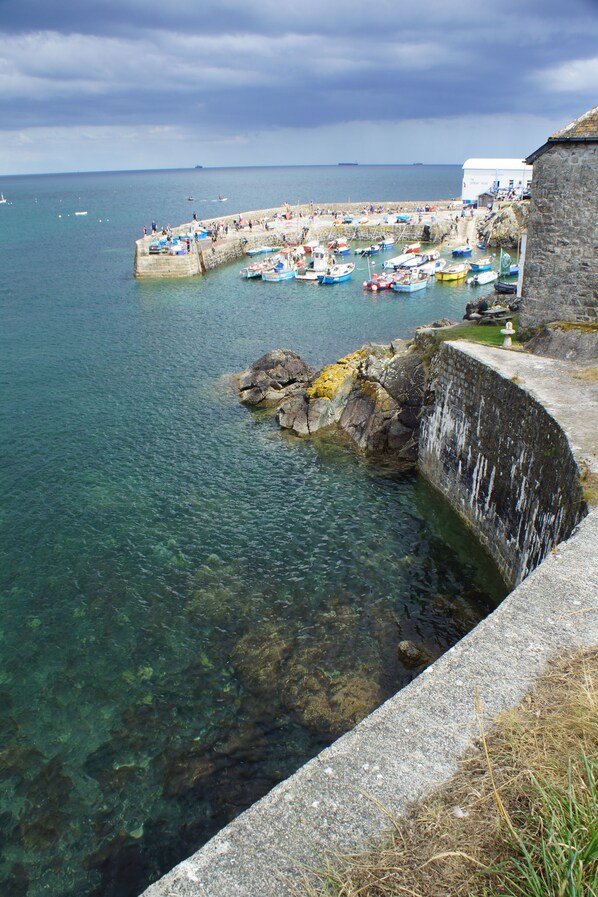 Beach nearby, sun loungers