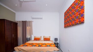 Standard Studio | In-room safe, iron/ironing board, free WiFi, bed sheets