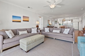 TV - Oceanfront cottage w/private beach access, amazing deck views--in North Myrtle Beach (North Myrtle Beach)