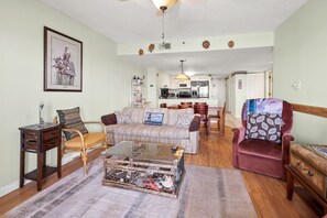 TV, fireplace - Great oceanfront view, big balcony, & condo resort with pool & hot tub in popular Cherry Grove Beach (North Myrtle Beach)