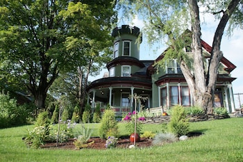Maplecroft Bed & Breakfast
