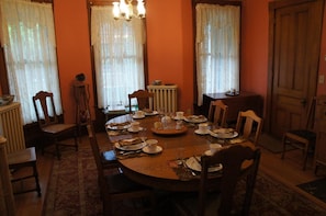 Restaurant - Maplecroft Bed & Breakfast (Barre)