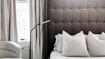 Iron/ironing board, travel crib, WiFi, bed sheets