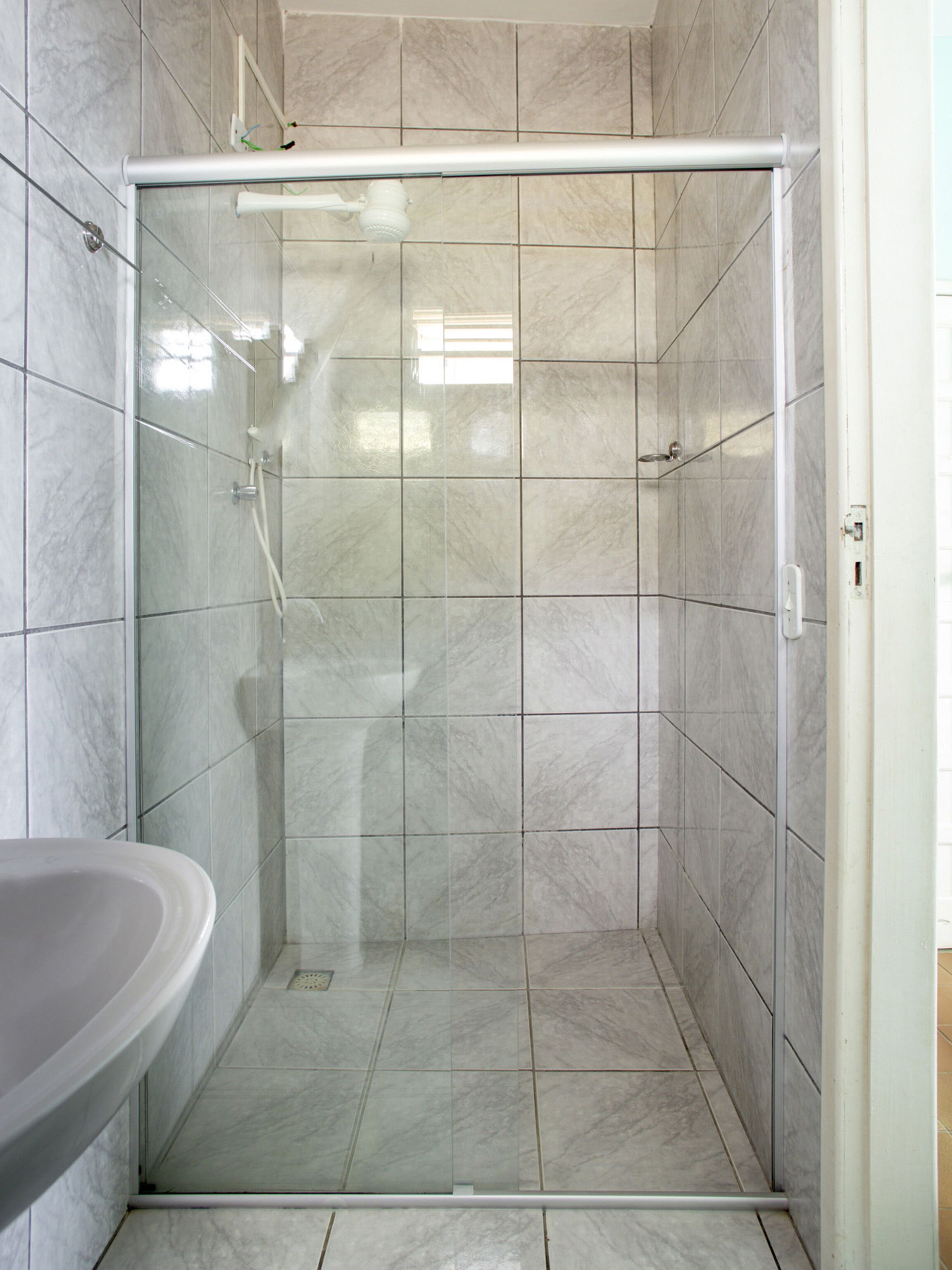 Quadruple Room | Bathroom | Shower, towels