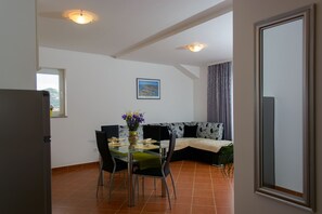 Appartement Deluxe | Restauration dans la chambre