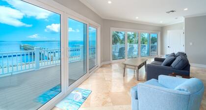 Fishermen`s Paradise | Waterfront home with huge pool, 220-foot dock & gorgeous interior