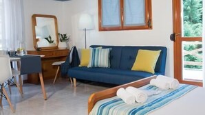 Superior Studio (1st Floor, C) - Joseph Village Apartments (Kassandra)