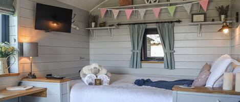 1 habitación y ropa de cama