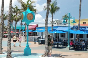 Property amenity - Bella Lago 241 by Distinctive Beach Rentals (Fort Myers Beach)