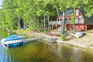 Exterior - Lakefront Sunset-Facing Cottage Private Beach-Dock Great Fishing Barrington, NH (Barrington)