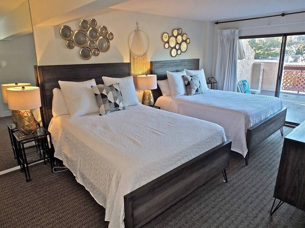 4 bedrooms, WiFi, bed sheets