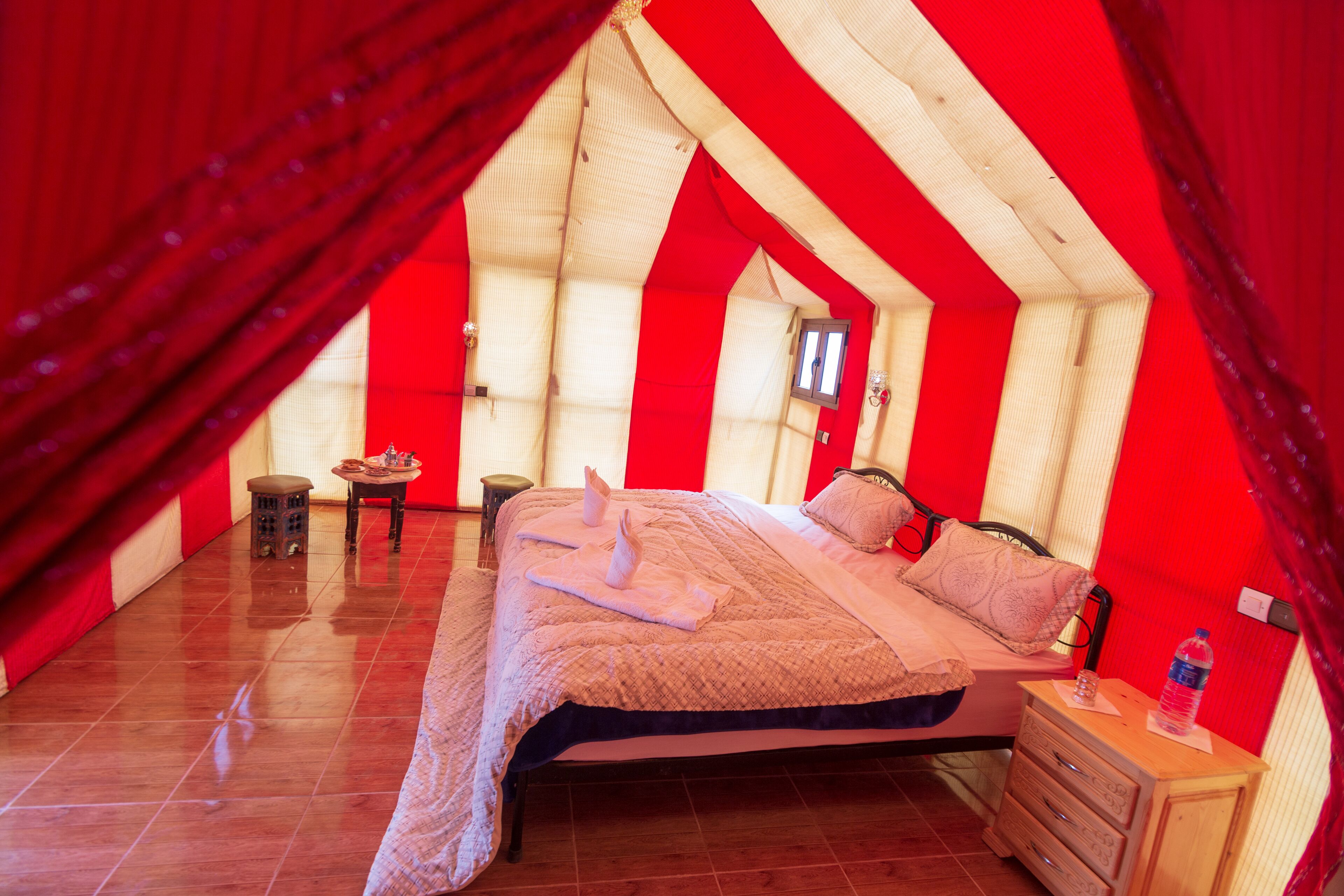 Deluxe Tent | Wi-fi percuma, cadar katil 
