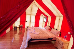 Free WiFi, bed sheets - Sahara Shooting Stars Camp (Rissani)