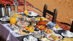 Free daily local cuisine breakfast - Sahara Shooting Stars Camp (Rissani)