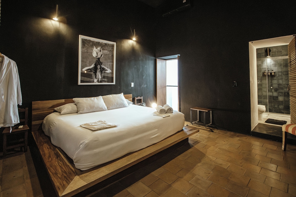 Hotel Sin Nombre by null