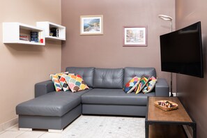 Smart TV, DVD player, offices