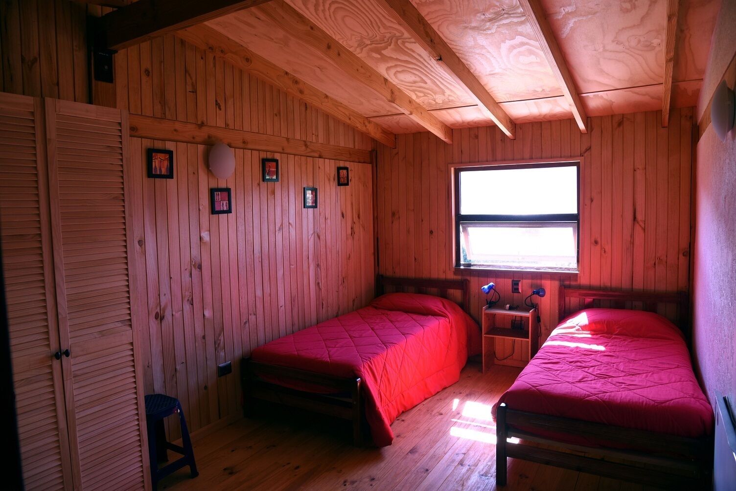 6 makuuhuonetta, Wi-Fi, vuodevaatteet