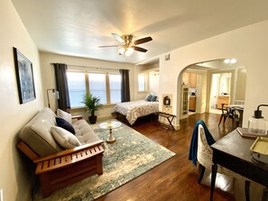Living room - Evie's apartment (Oklahoma City)