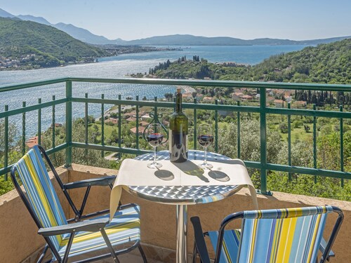 Holiday Homes Sunny Hill