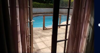 SINGLE ROOM - Home away home ,safety is guaranteed,hospitality is our name