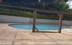 Pool - SINGLE ROOM - Home away home ,safety is guaranteed,hospitality is our name (Durban,)