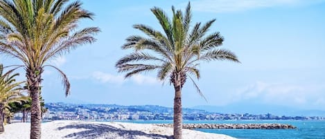 Vlak bij het strand