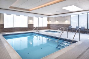 Piscine intérieure