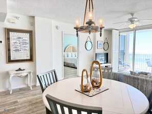 3 habitaciones, tabla de planchar con plancha y wifi gratis 